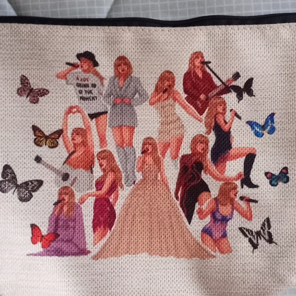 Taylor Swift Zippered Bag - Picture 2 of 3